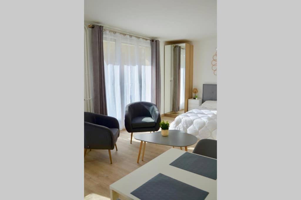 Dolmen Adrien 5 Apartment Tours Exterior photo